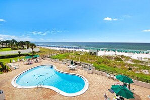 Leilighet, flere senger (Emerald Towers 305) | Basseng | Utendørsbasseng