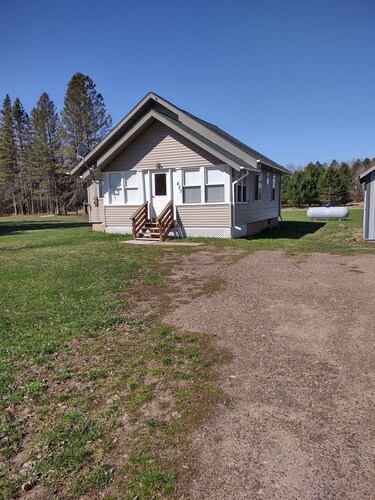 Discover Hawkins charm in our 3-bedroom retreat near ATV & Snowmobile Trails.