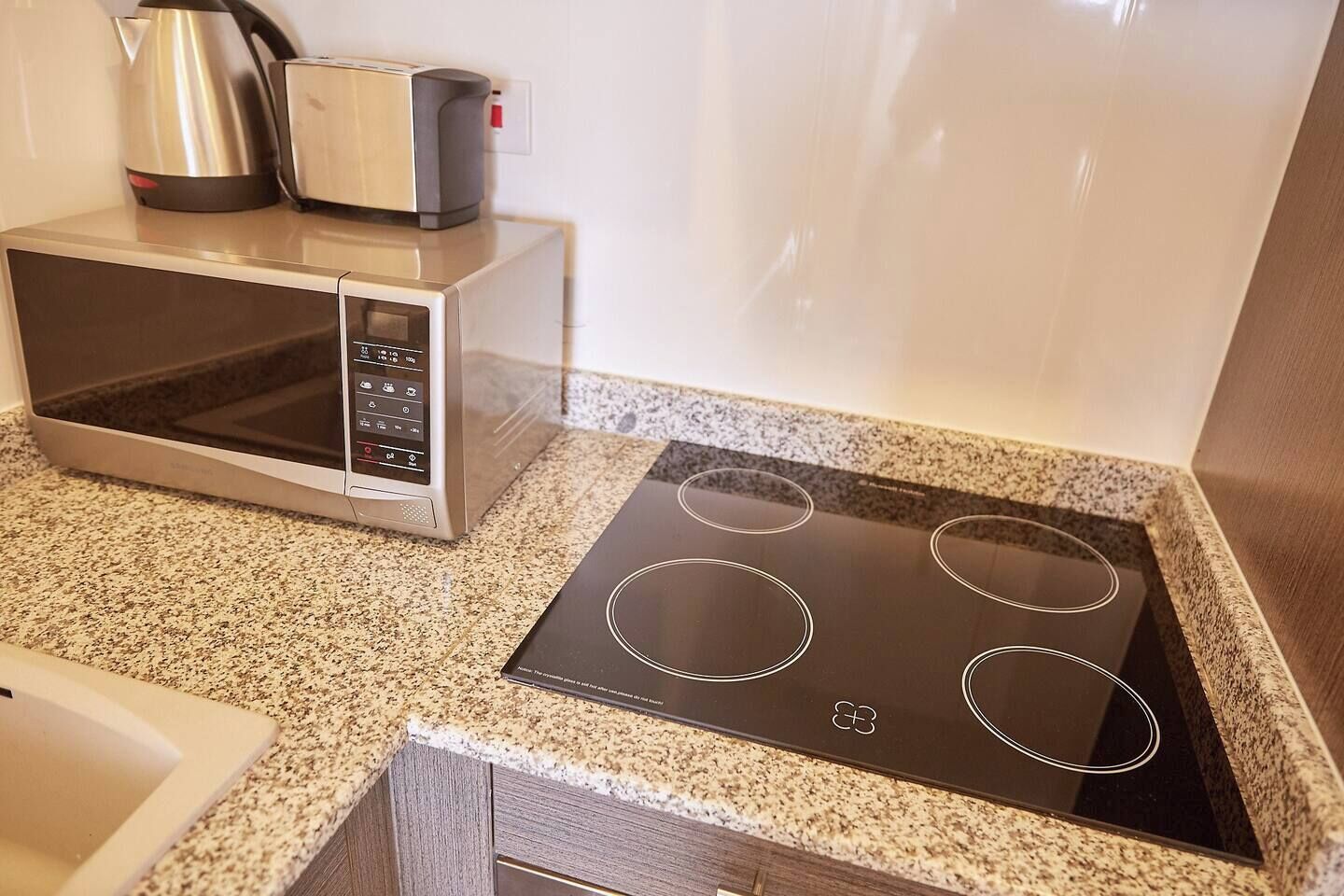 Micro-ondas, fogão, cooktop