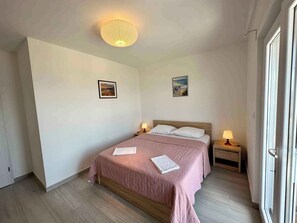 2 bedrooms, WiFi - Holiday apartment with sea view (Dramalj)