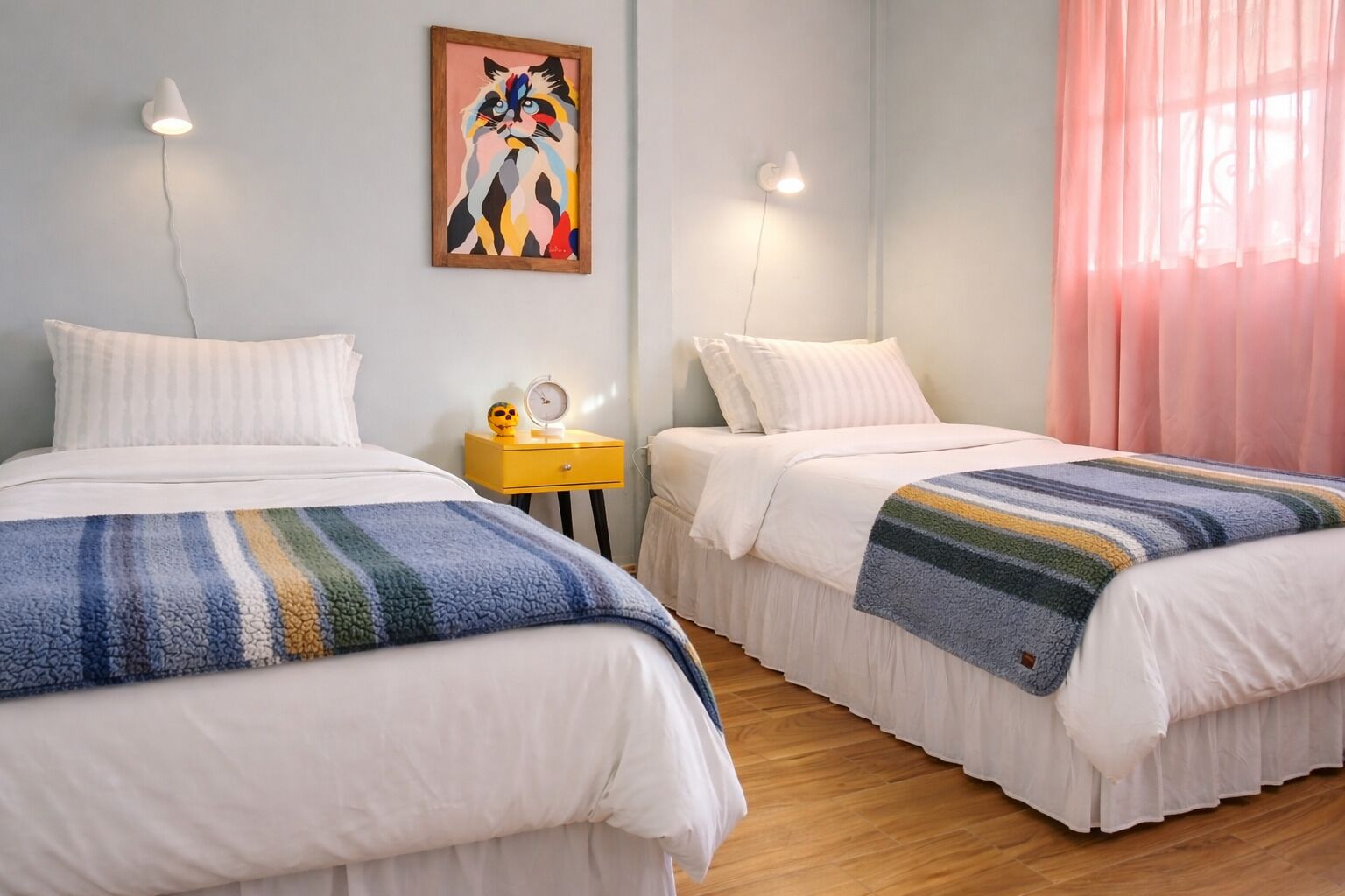 3 quartos, ferros/tábuas de passar roupa, Wi-Fi, roupa de cama