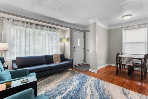 Cozy 3 bedroom family friendly home just a few blocks from downtown Ferndale.