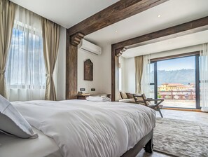 Signature Penthouse, City View | Premium bedding, free minibar items, in-room safe, desk - Uma Residence & Suites (Nagarjun)