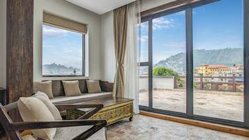 Attico Signature, vista città | 1 camera, biancheria da letto di alta qualità