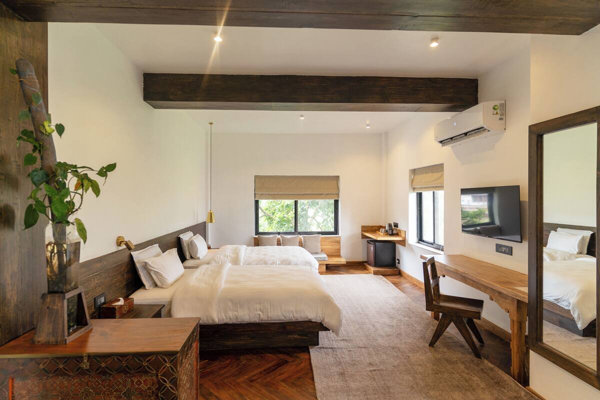 Signature Suite