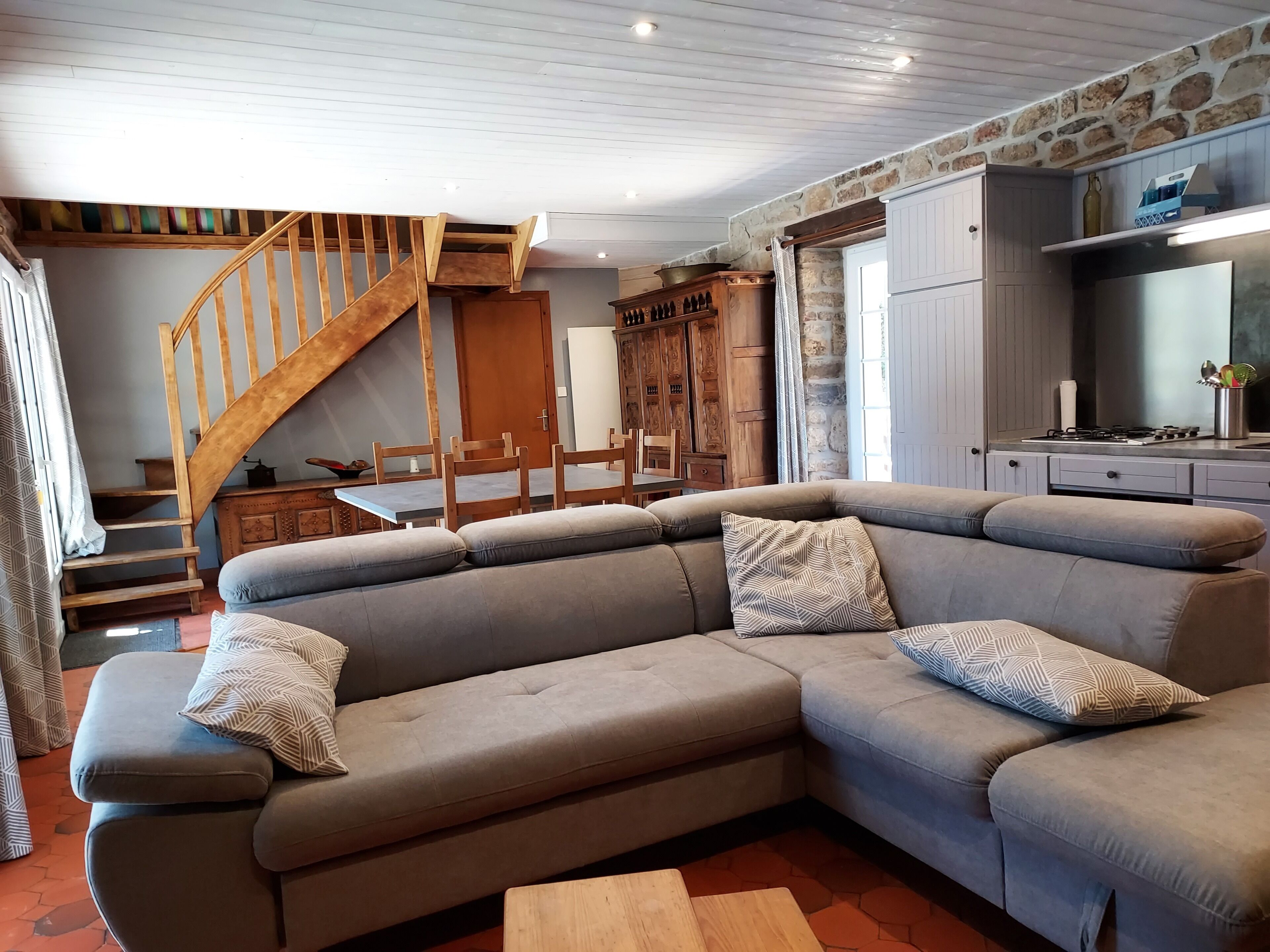 Fernseher, Kamin