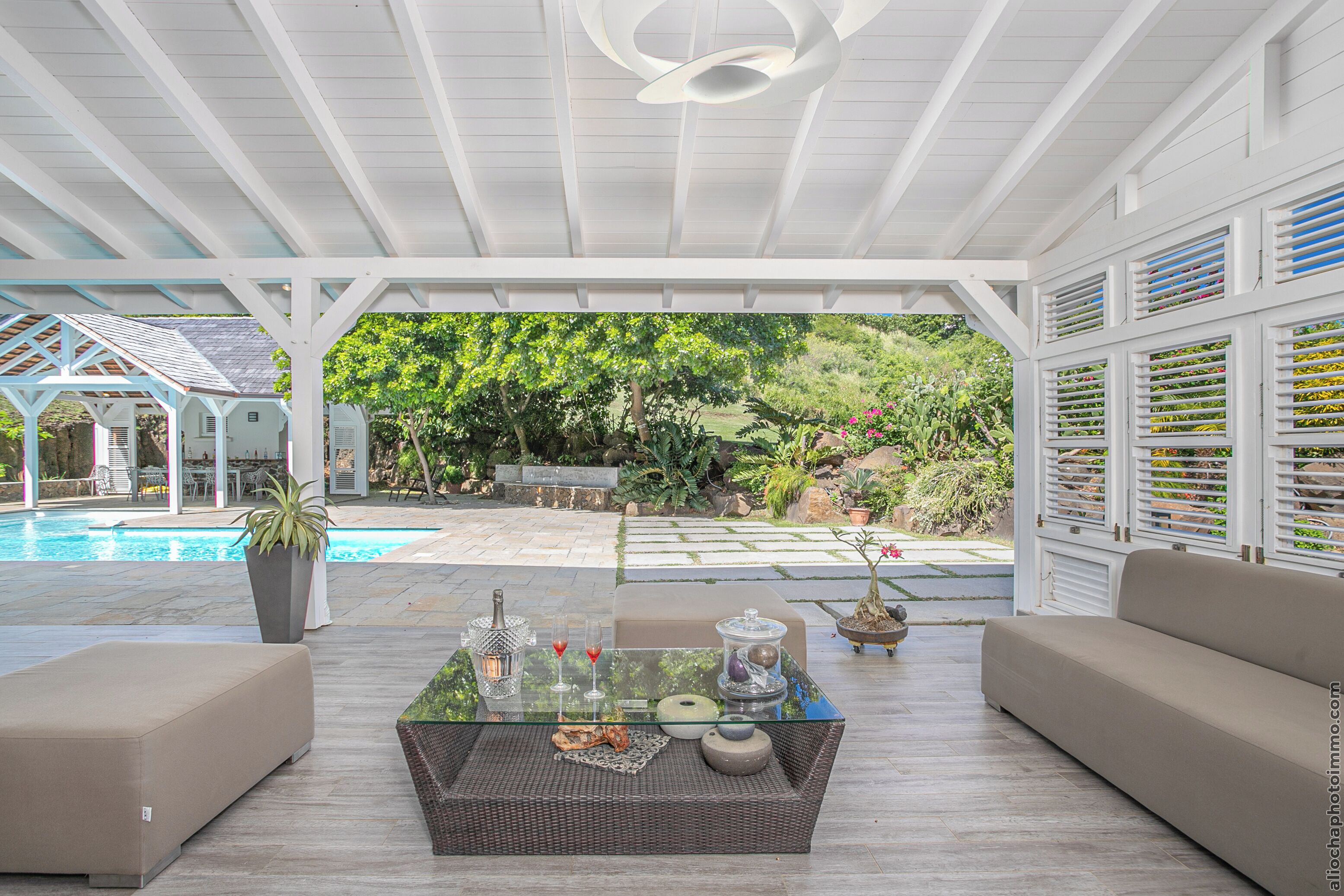 Luxury Villa, Sea View | Terrace/patio