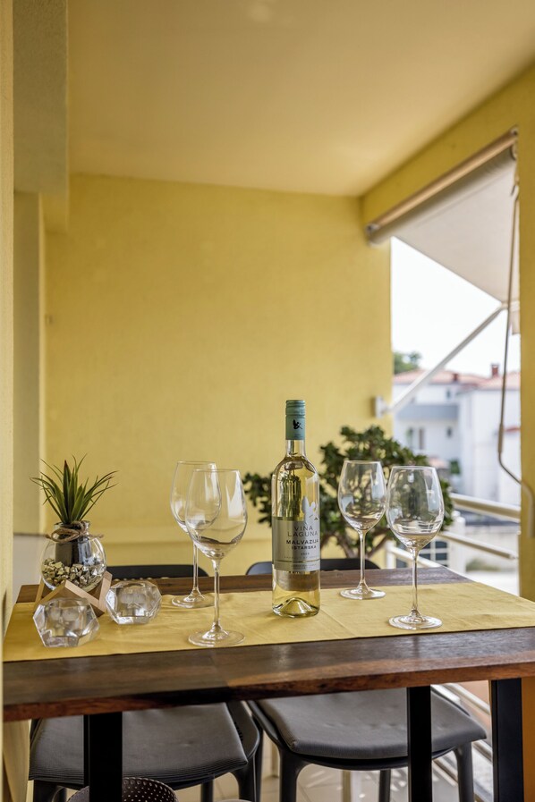 Luxe appartement, uitzicht op zee | Balkon