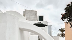 Exterior - As Holiday caves (Santorini)