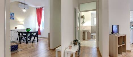 Alice Apartment | Living area | 24-inch flat-screen TV with digital channels