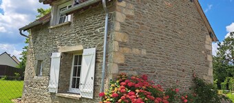 Gite in the countryside, 3 minutes from town.