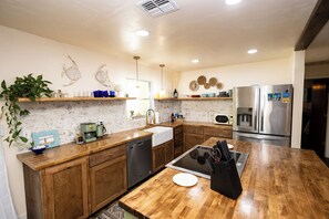 Fridge, microwave, oven, stovetop - Roze Family Villa- heated pool home near river district & waterfront dining! (North Fort Myers)