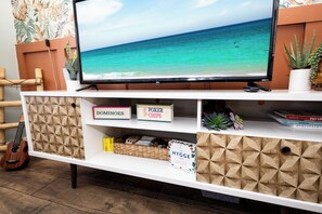 Interior - Roze Family Villa- heated pool home near river district & waterfront dining! (North Fort Myers)