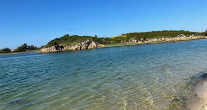 Maison de Vacances à Guissény : Charme et Convivialité en Bord de Mer