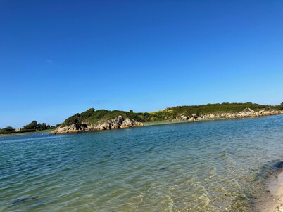 Maison de Vacances à Guissény : Charme et Convivialité en Bord de Mer