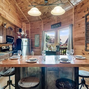 Apartment | 2 bedrooms - Yurt I Game Room Hot Tub I Sleeps 8 I 2BR 2BA (Sevierville)