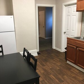 House - Windsor Park Pad apt 2 min to Mass Ave With AC (Indianapolis)