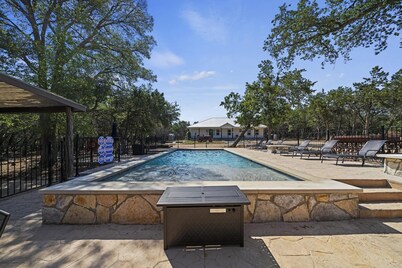 Family/event Retreat Sleeps 28 Amenities Galore