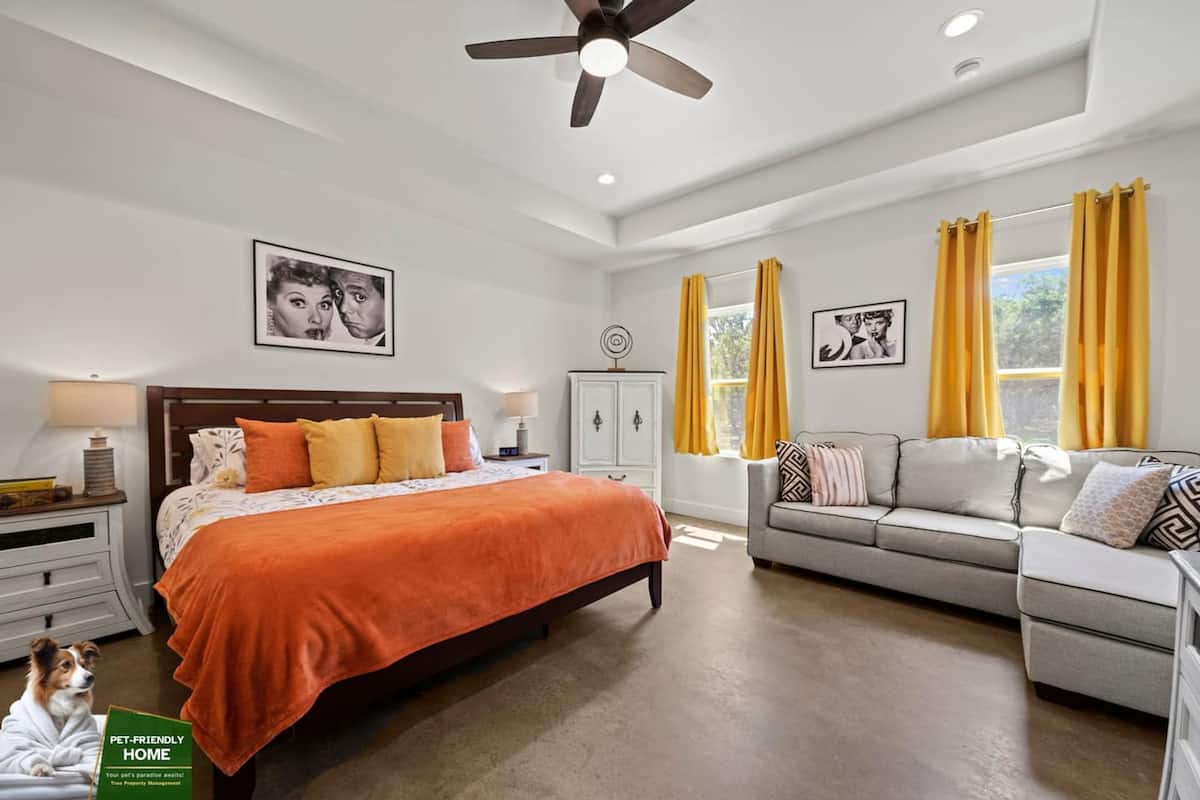 House | 8 bedrooms