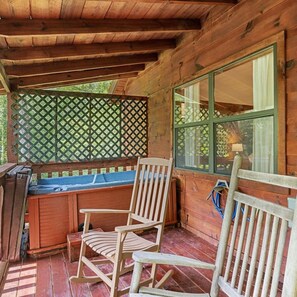 Apartment | 1 bedroom - Close to Pigeon Forge Gatlinburg I Hot tub (Sevierville)