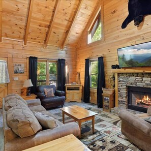 Apartment | 5 bedrooms - Minutes to Parkway I Pigeon Forge Sleeps 14 5BR (Pigeon Forge)