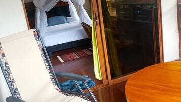 Comfort Room, Balcony, River View | Blackout drapes, soundproofing, iron/ironing board (on request)