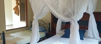 ingaru lodge