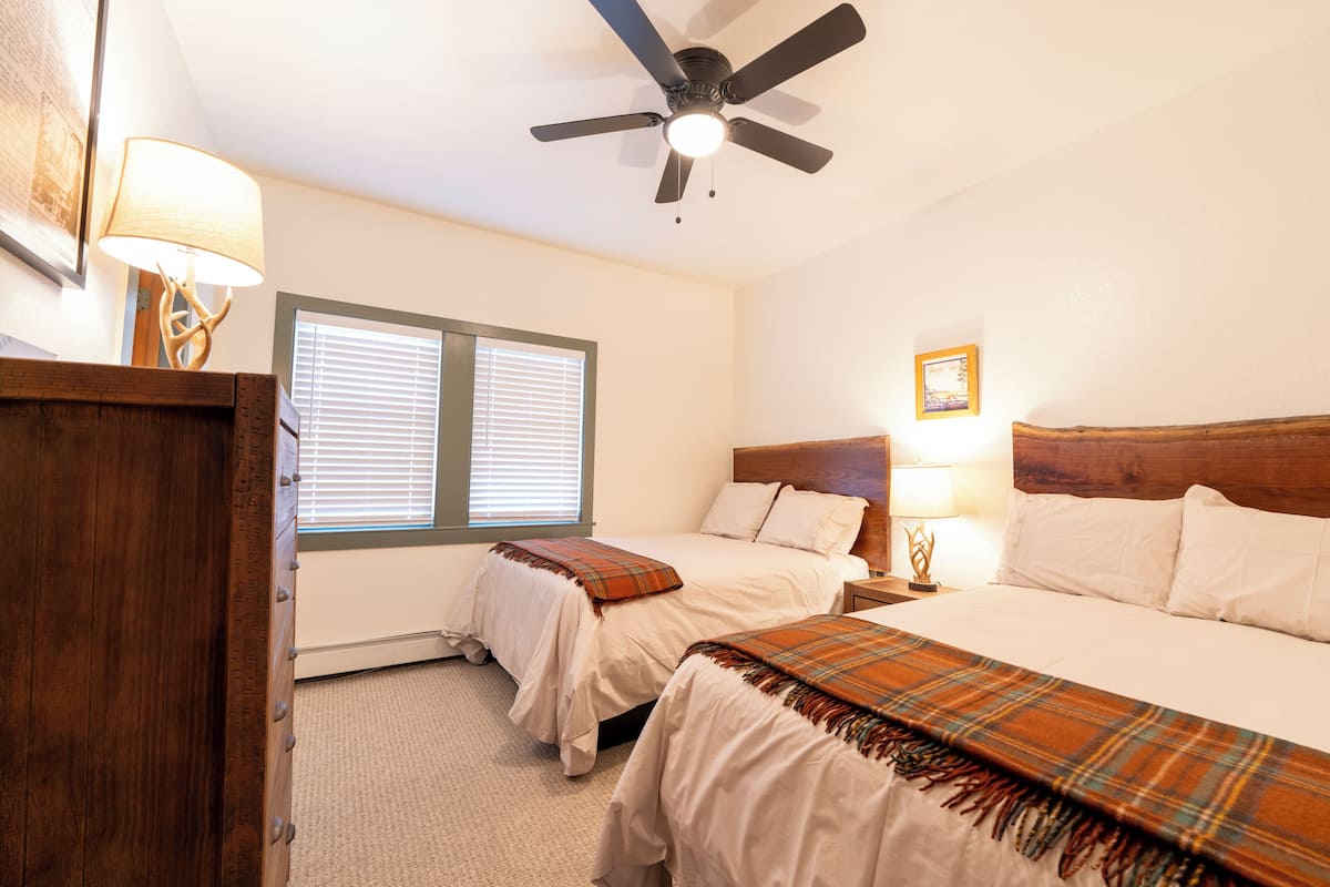 Standaard kamer, 1 twee- of 2 eenpersoonsbedden | Extra bedden, gratis wifi, beddengoed