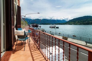 Apartemen, balkon, pemandangan danau | Balkon