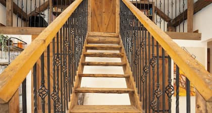 The Green Mountain Chapel // Old Church repositioned into 3 BR