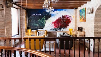 Bar lounge