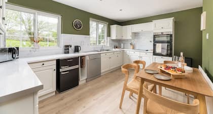 Luxury wellbeing escape in central Malham. The doorway to the Yorkshire Dales.