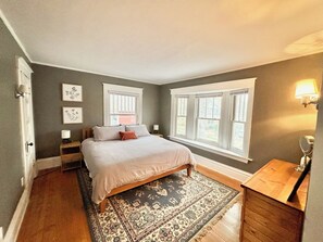 3 chambres, bureau, Wi-Fi, literie fournie