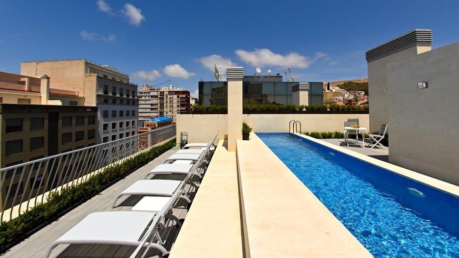 Hostal Rambla 24 by Holihome