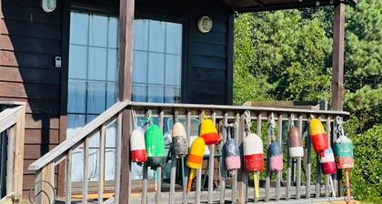 Hudson's Boat House - Near Smith Lake Park