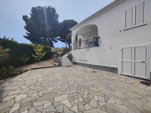 Apartment | 3 bedrooms - Strada Delle Colline 9 by Tempovacanza (Andora)