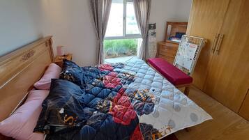 1 bedroom, iron/ironing board, WiFi, bed sheets