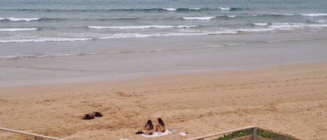 Sun-loungers, beach towels