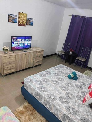 Room - Graceysplace at urban decay tipolo (Cebu City)