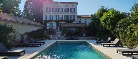 Piscine extérieure