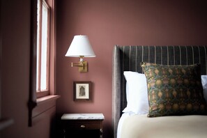 6 quartos, ferros/tábuas de passar roupa, berço de viagem, Wi-Fi