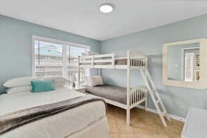 3 Schlafzimmer, Bügeleisen/Bügelbrett, WLAN, Bettwäsche