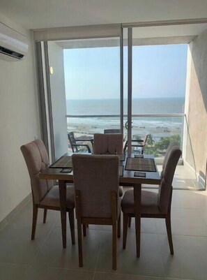 Dining - 5O Encanto Rentals @ Sunno Beach

 (La Boquilla)