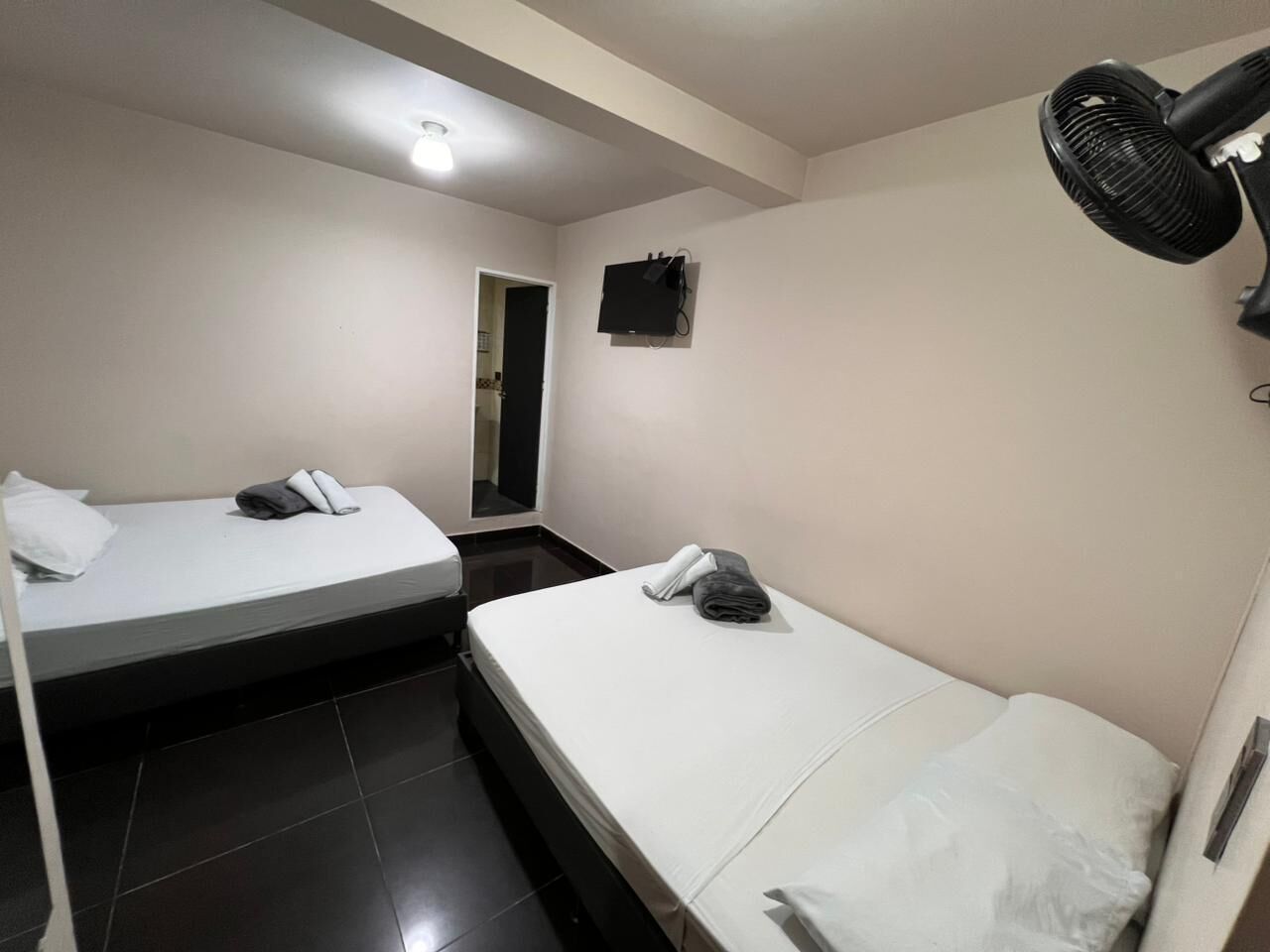Basic Triple Room | Free WiFi