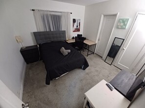 1 chambre, fer et planche à repasser, Wi-Fi, draps fournis
