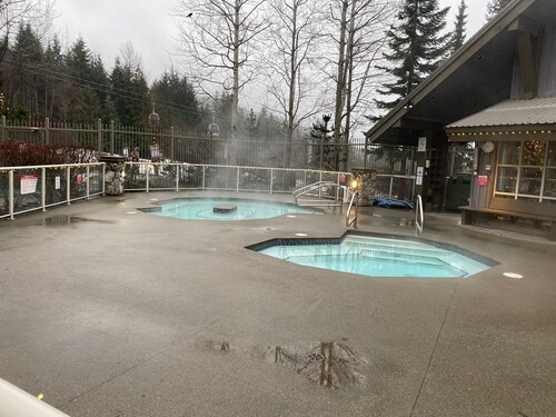 1 Bdrm Ski in/out at The Aspens on Blackcomb Mtn, located at the Upper Village