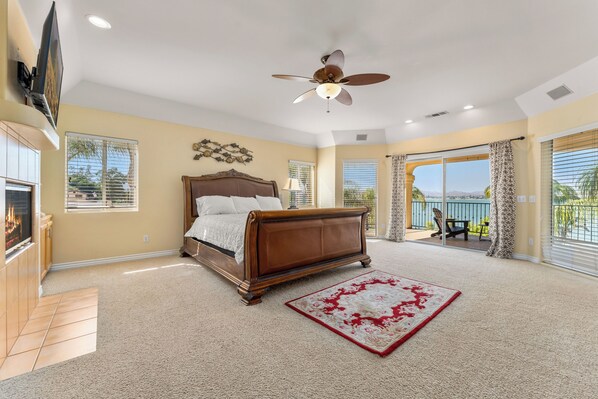 5 chambres, fer et planche à repasser, Wi-Fi, draps fournis