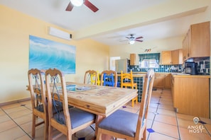Comfort appartement, 2 slaapkamers, langs het strand | Dineren in de kamer