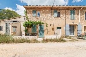 Exterior - Coeur de Var - appt climatisé (Pontevès)