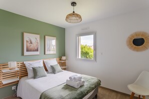 3 habitaciones, tabla de planchar con plancha y wifi gratis
